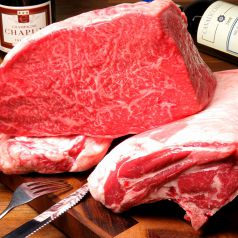 牛・豚・鶏・仔羊…など肉料理も豊富にご用意！