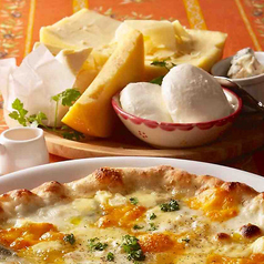 8種のチーズのオット・フォルマッジピッツァの写真