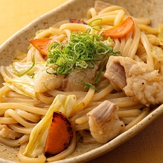 ホルモン焼きうどん