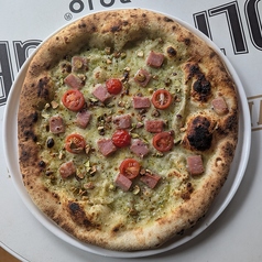 【クリーム】モルタデッラソーセージとピスタチオのピッツァ バジル風味