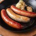 料理メニュー写真&nbsp;ドイツソーセージ3種盛り合わせ
