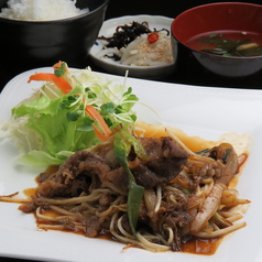 お昼の定食700円～