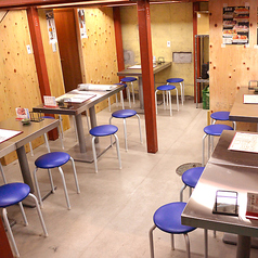 4名様～30名様まで！気軽な居酒屋として楽しめるテーブル席もご用意◎　車椅子、ベビーカー入店可能です