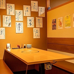 テーブル席は16名から24名で貸し切り可能♪店舗に直接ご相談くださいませ。鍋宴会などは座敷での宴会コネクト可能なので掘りごたつ式でおすすめです。