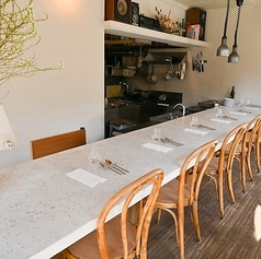 カウンター席×6