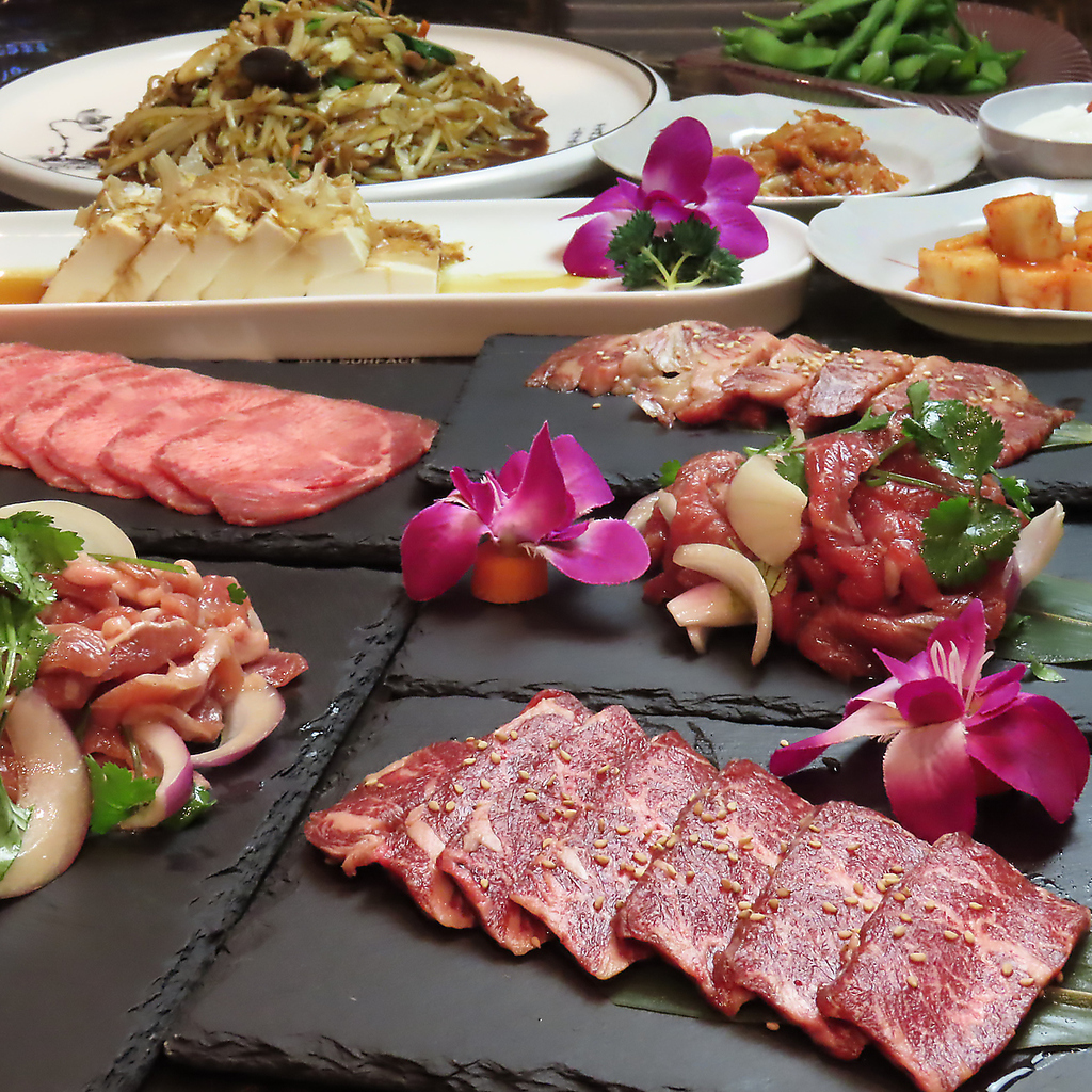 国産黒毛和牛の、焼肉各種が勢揃い！様々な部位を贅沢にお楽しみいただけます！ぜひご堪能ください♪