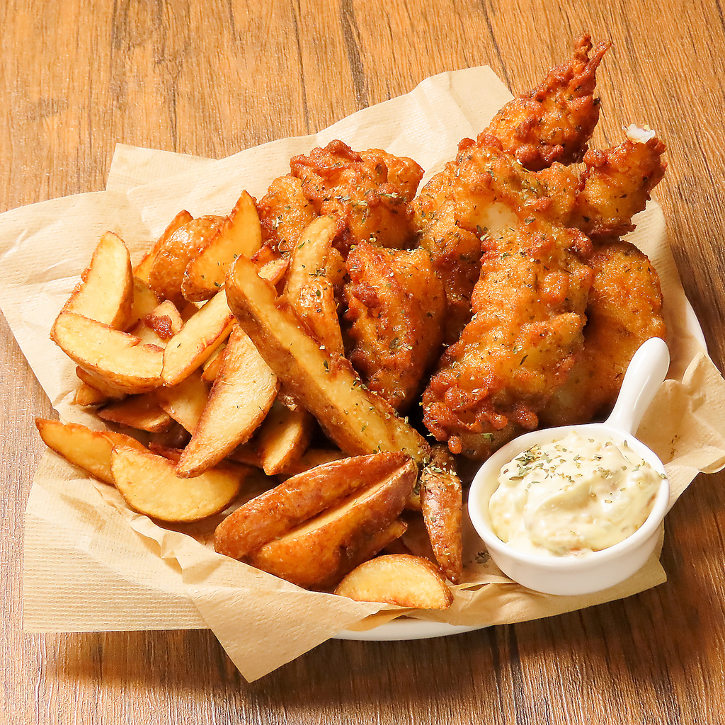 当店一番人気のフィッシュ＆チップス♪ビールと相性◎自家製タルタルソースでお召し上がりください！