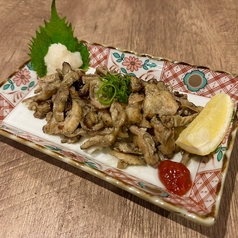 とろとろ炙り鶏皮ポン酢　梅肉添え