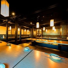 エリア最大規模の大宴会場を完備！皆様お顔を見渡すことができ一体感のあるご宴会が可能！広々とした造りとなっておりますので宴会途中のご移動もスムーズ！まさに幹事様理想の空間です。(赤坂見附/個室/牛タン/焼き鳥/肉寿司/飲み放題/デート/宴会コース/記念日/接待/宴会)