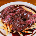 料理メニュー写真&nbsp;名物!!肉汁ハラミの炭火焼き　赤ワインバターソース(ポテト付き)　Regular(400ｇ)