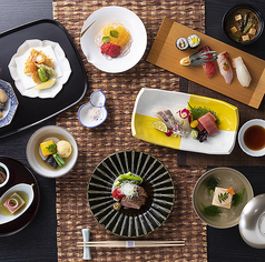スイスホテル南海大阪 日本料理 花暦 のおすすめポイント1