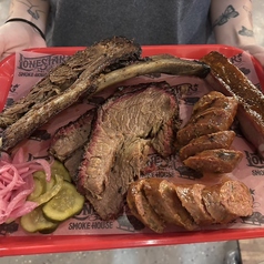 LONESTAR SMOKE HOUSE ローンスター スモークハウス 関内の特集写真