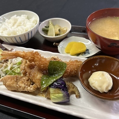 とり肉から揚げ定食