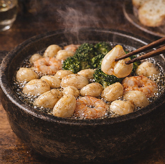 明日予定がない人のアヒージョ（バケット付き）