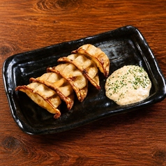 揚げ餃子/タルタルソース添え