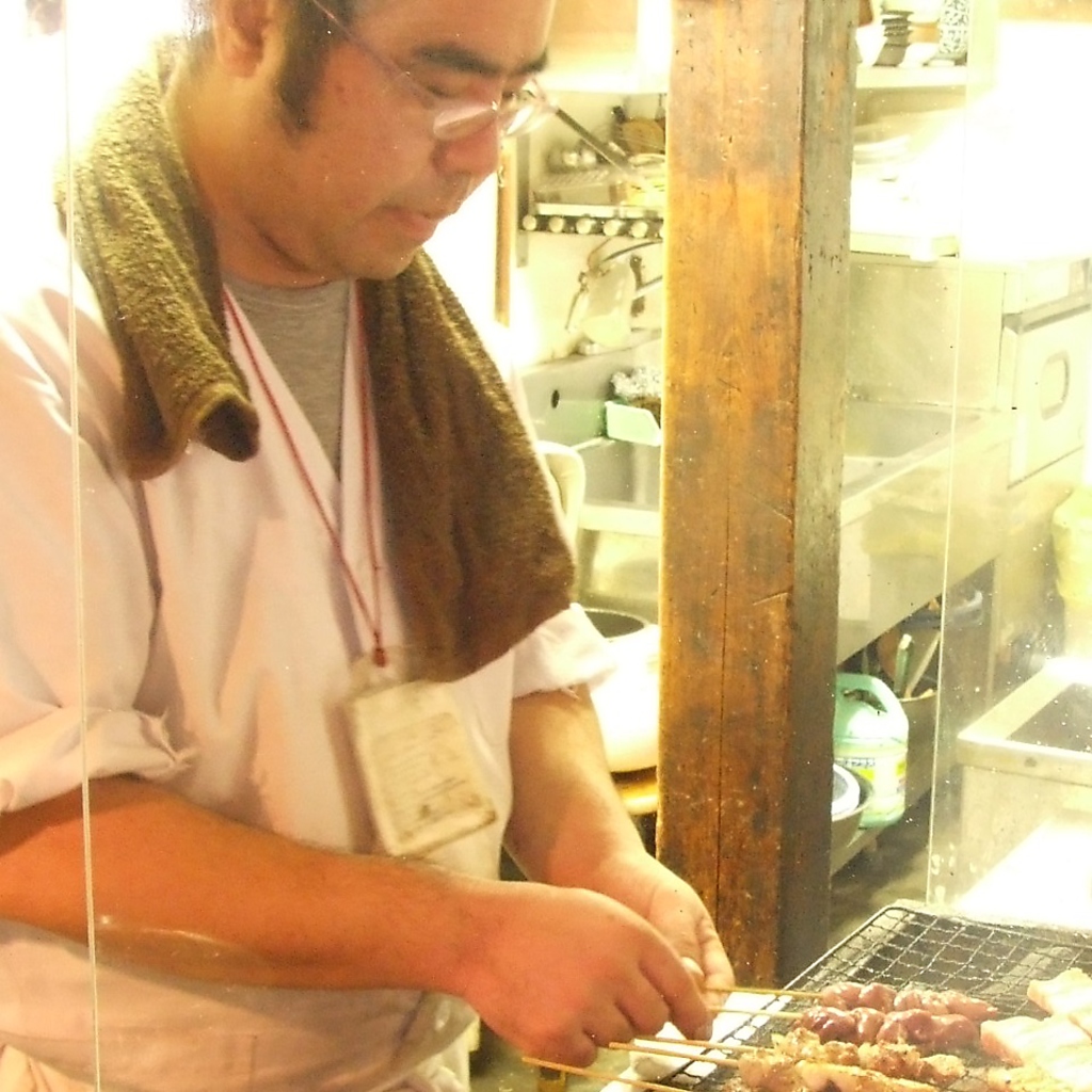 焼き鳥1本100円～、他メニューもリーズナブル★平均単価2000円…と嬉しい価格！