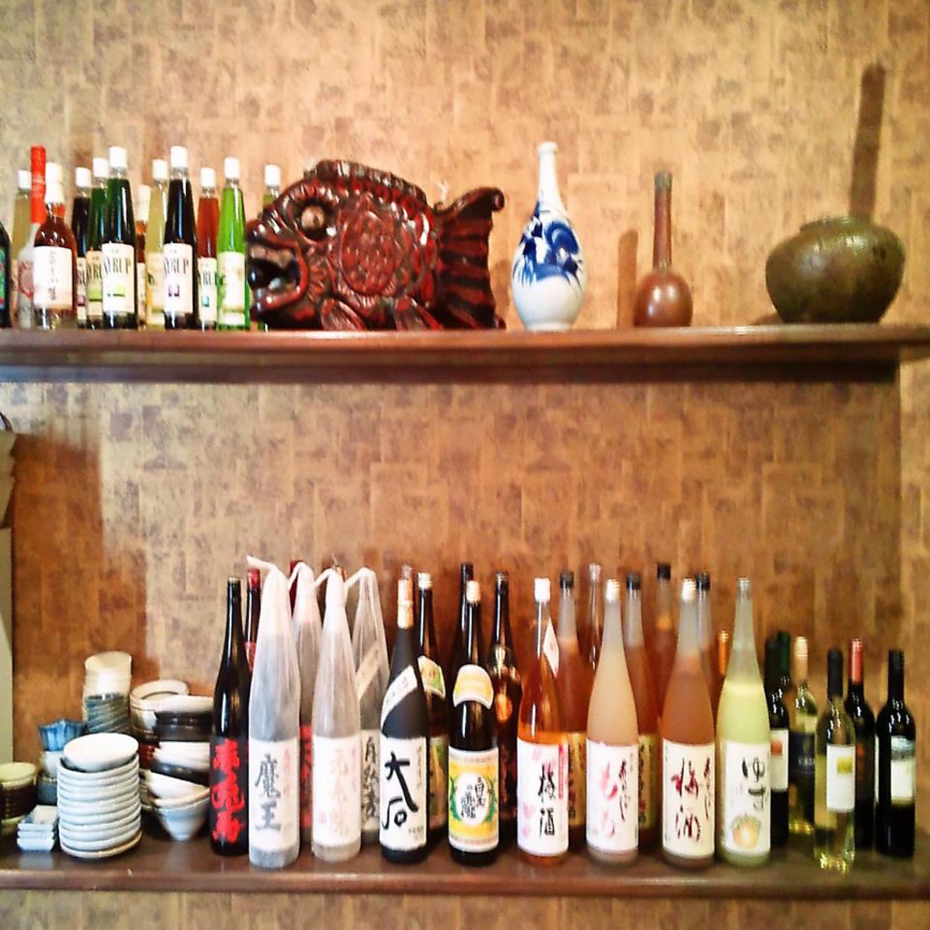 魔王や佐藤、兼八など、プレミアムな銘柄焼酎も豊富にそろってます