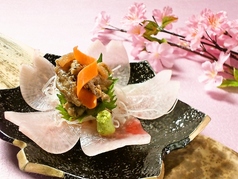 カワハギの肝醤油和えの写真