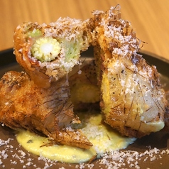 皮付きヤングコーンのひげ巻きフリット