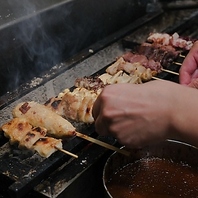 ◆職人が仕上げるやきとん串を