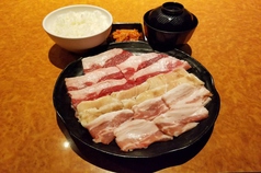 本格焼肉 家族亭 韓炉のおすすめランチ1