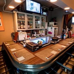 カウンター席/お一人様からカップル、友達と。どなたでも気軽にご来店下さい。