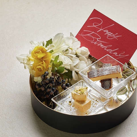 華やかなプレートで1年に1回の大切なお祝いを☆