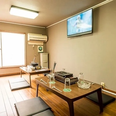 ゆったり寛げるお座敷/貸切や個室として使用も可能ですので、ご希望でしたら気軽にご相談ください◎