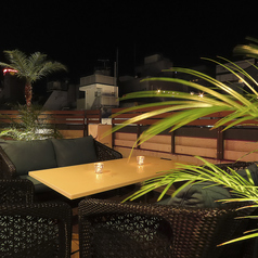 テラス席は夜カフェにぴったり★