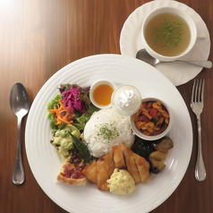 お得でボリューム満点の「週替わりランチ」