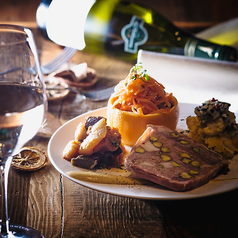 トリコヤ前菜5種の盛り合わせ (2P~)