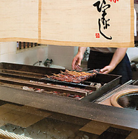 職人が手間隙欠けて焼き上げるうなぎ