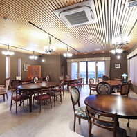 【多様なシーンに対応】豊富なお席で楽しいひとときを