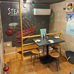 最大16名様まで座れる個室テーブル席もご用意してます♪友人、女子会、ママ会、会社の同僚との宴会、どのシーンでもＯＫ！！落ち着いて楽しむ事のも良し！みんなでワイワイ楽しむのもＯＫ！