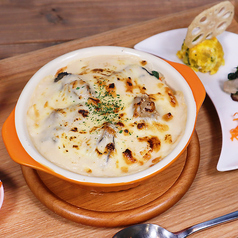 【季節限定メニュー】　牡蠣のクリームドリア