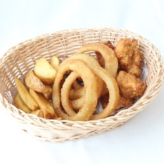 シェアバスケットやピザなど豊富な夏ランチ◎