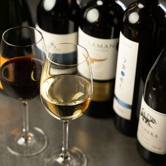 幅広い種類のワインをお楽しみください♪