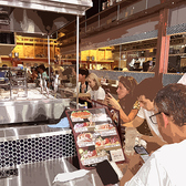 外国人のお客様に大人気◎カウンター席では、職人の手さばきもご覧いただけます！