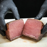 希少部位のたん元・たん中の12時間低温調理