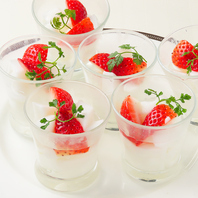 冷製料理～温製料理、最後デザートまでのコース