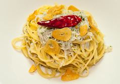 釜揚げシラスのペペロンチーノ　スパゲッティ