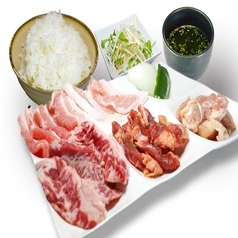 特急焼肉 肉の日 8号線二宮店の特集写真