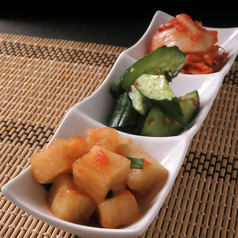 キムチ盛り合わせ