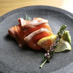 サーモンの藁焼き