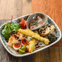 本場イタリア産キャビアのブルスケッタ＆新感覚バケピの写真