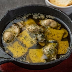 牡蠣のアヒージョ（バケット付き）