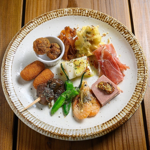 ndining HangOut nOAEg