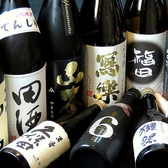 ≪種類豊富なお酒≫料理だけでなく、お酒も鈴の屋の魅力のひとつ！希少銘柄も取り揃えた焼酎や日本酒を絶品お料理と一緒にお楽しみください。日本最高峰の日本酒『獺祭』の飲み比べセットもおすすめです☆