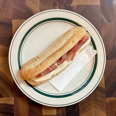 ハモンセラーノとモッツァレラのホットサンド