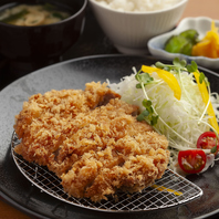 サクサク衣がたまらない♪至福の『ロースかつ丼御膳』